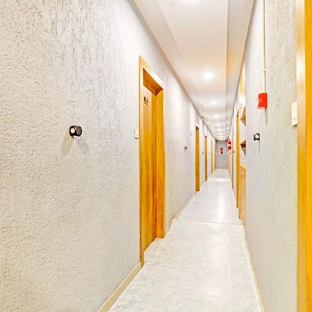 Super Collection O Adajan Formerly Hotel Western Inn Surat Zewnętrze zdjęcie